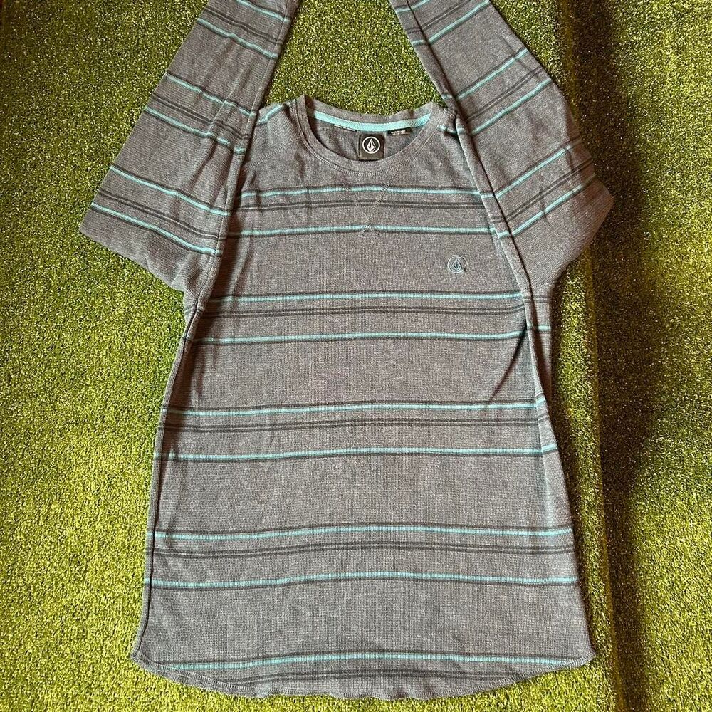 Volcom Men's Blue and Grey Shirt